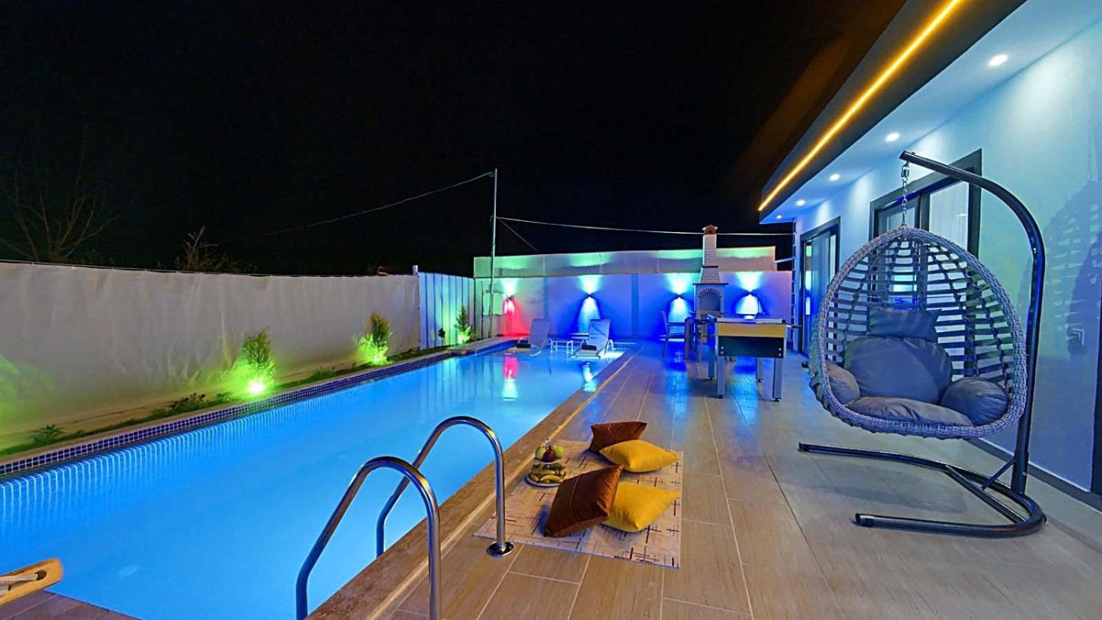 Villa Elif Uezuemlue Kas Exterior photo